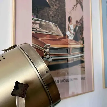 L'imperti'nantes Lejlighed